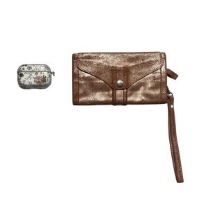 Rose Gold Leather Indie Spirit Wristlet Wallet Snap Closure Zippered Pockets